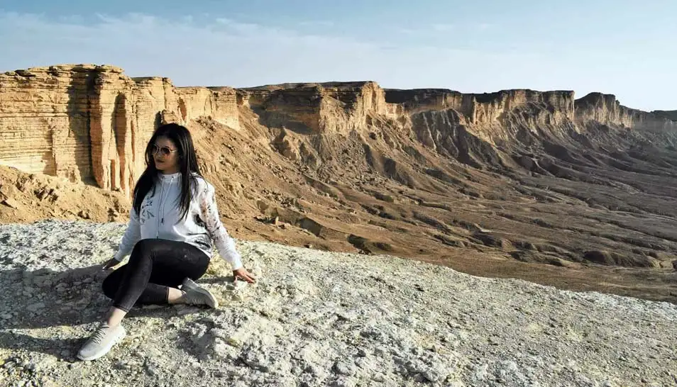 How to Reach the Edge of the World from Riyadh